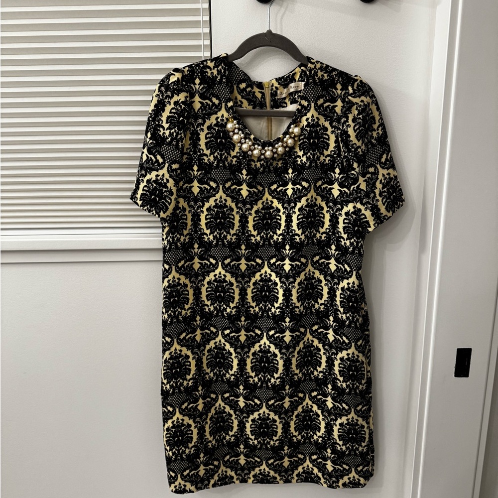 Elegant Damask Yellow and Black Dress - Picture 5 of 6